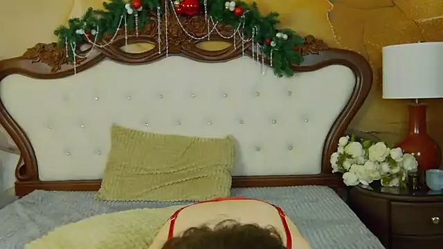 Snapshot of IreneRaye chatting on 12-28-24, 11:09 IreneRaye online show from 12-28-24, 11:09