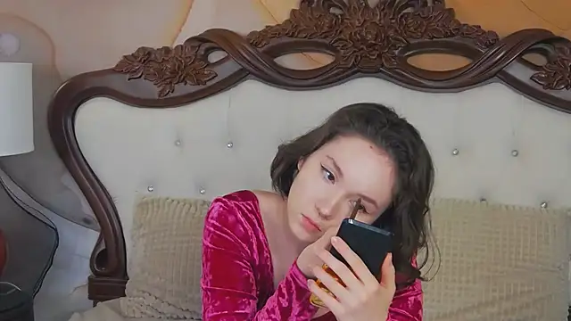 Snapshot of IreneRaye chatting on 02-11-25, 04:55 IreneRaye online show from 02-11-25, 04:55