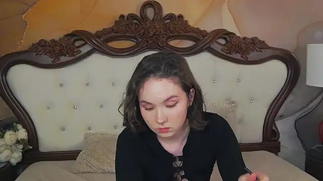 Snapshot of IreneRaye chatting on 02-13-25, 12:54 IreneRaye online show from 02-13-25, 12:54