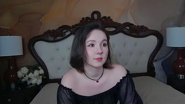 Snapshot of IreneRaye chatting on 02-21-25, 11:01 IreneRaye online show from 02-21-25, 11:01