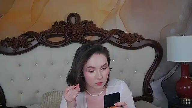 Snapshot of IreneRaye chatting on 02-22-25, 11:35 IreneRaye online show from 02-22-25, 11:35