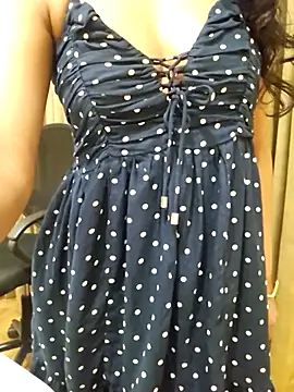 Snapshot of Tanisha789 chatting on 10-07-25, 07:22 Tanisha789 online show from 10-07-25, 07:22