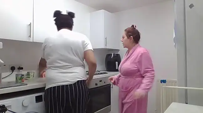 Snapshot of vanilla_chocolate23 chatting on 01-29-25, 06:07 vanilla chocolate23 online show from 01-29-25, 06:07