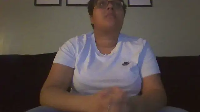 Snapshot of vanilla_chocolate23 chatting on 02-05-25, 05:20 vanilla chocolate23 online show from 02-05-25, 05:20