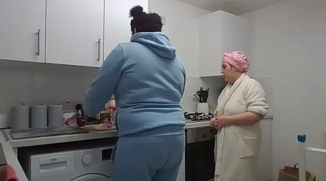 Snapshot of vanilla_chocolate23 chatting on 02-07-25, 12:17 vanilla chocolate23 online show from 02-07-25, 12:17