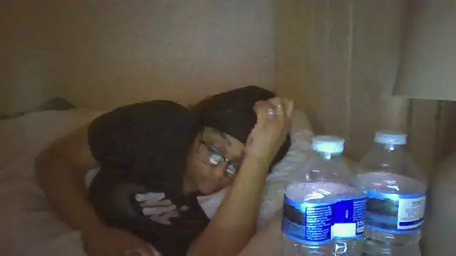 Snapshot of vanilla_chocolate23 chatting on 02-19-25, 10:09 vanilla chocolate23 online show from 02-19-25, 10:09