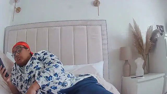 Snapshot of vanilla_chocolate23 chatting on 09-29-25, 03:39 vanilla chocolate23 online show from 09-29-25, 03:39