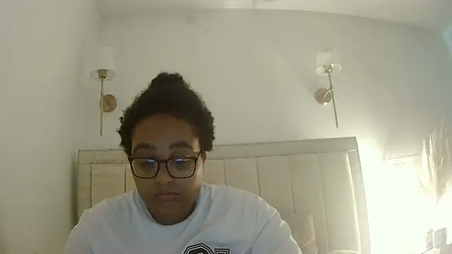 Snapshot of vanilla_chocolate23 chatting on 10-11-25, 08:24 vanilla chocolate23 online show from 10-11-25, 08:24