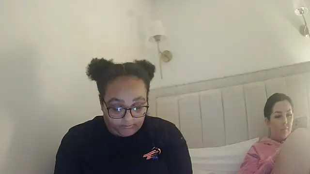 Snapshot of vanilla_chocolate23 chatting on 10-11-25, 08:51 vanilla chocolate23 online show from 10-11-25, 08:51