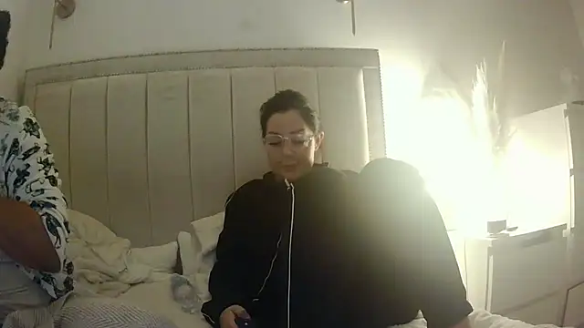 Snapshot of vanilla_chocolate23 chatting on 10-13-25, 06:52 vanilla chocolate23 online show from 10-13-25, 06:52