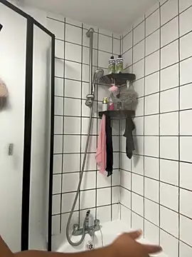 Snapshot of vanilla_chocolate23 chatting on 11-01-25, 10:28 vanilla chocolate23 online show from 11-01-25, 10:28