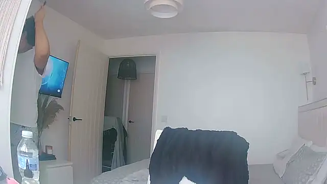 vanilla chocolate23 online show from 03-24-26, 11:48