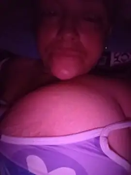 Snapshot of Zamara_milf chatting on 07-19-26, 01:04 Zamara milf online show from 07-19-26, 01:04