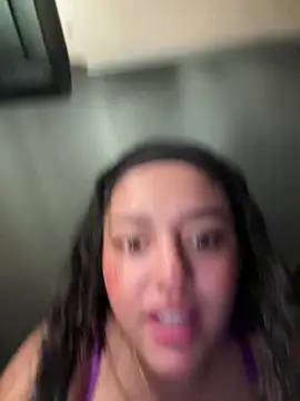 Snapshot of kenndall_21 chatting on 12-07-24, 07:05 kenndall 21 online show from 12-07-24, 07:05