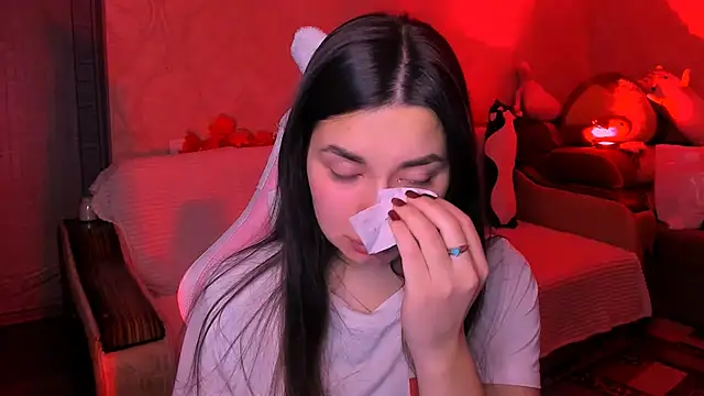 Swee Alicee online show from 12-22-25, 06:49