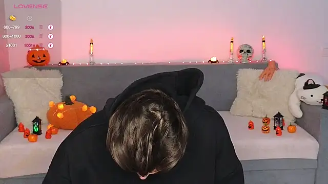 denlover1 online show from 10-12-25, 07:40