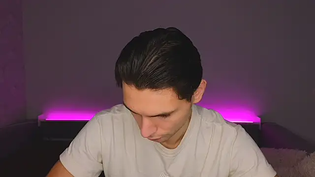 denlover1 online show from 02-13-26, 08:21