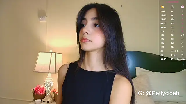 Snapshot of PettyCloeh chatting on 06-25-26, 10:03 PettyCloeh online show from 06-25-26, 10:03