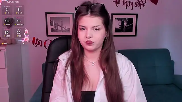 AdeliaKiss online show from 02-17-25, 06:09