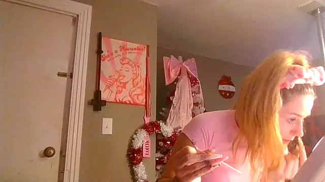 lexybabyxo online show from 12-19-25, 02:02