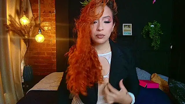 Snapshot of sahra_taylor_ chatting on 05-04-26, 02:35 sahra taylor online show from 05-04-26, 02:35
