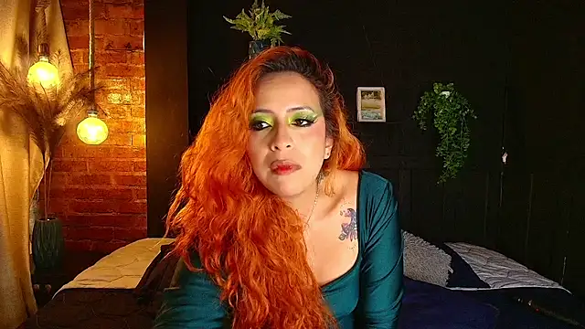 Snapshot of sahra_taylor_ chatting on 05-26-26, 02:35 sahra taylor online show from 05-26-26, 02:35