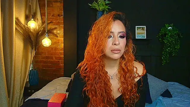 Snapshot of sahra_taylor_ chatting on 06-07-26, 03:27 sahra taylor online show from 06-07-26, 03:27