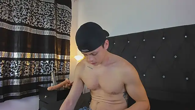 Angel Cuervo online show from 01-11-25, 03:42