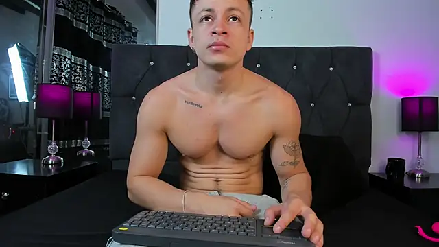 Angel Cuervo online show from 01-19-26, 12:42