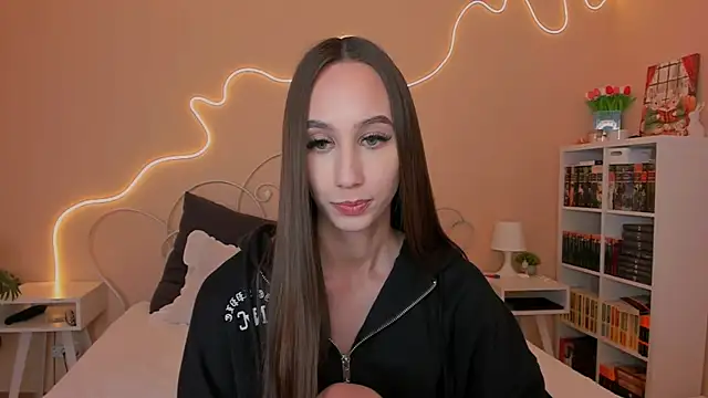 Snapshot of your_emily_ chatting on 03-18-25, 06:59 your emily online show from 03-18-25, 06:59