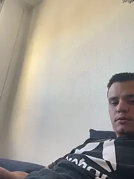 Snapshot of stevego94 chatting on 01-21-25, 07:50 stevego94 online show from 01-21-25, 07:50