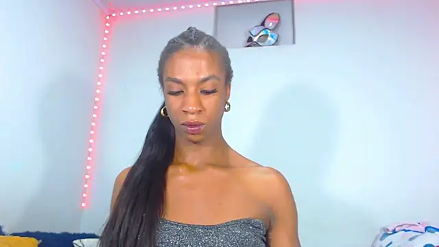 Snapshot of JessicaEbony chatting on 02-16-25, 01:03 JessicaEbony online show from 02-16-25, 01:03