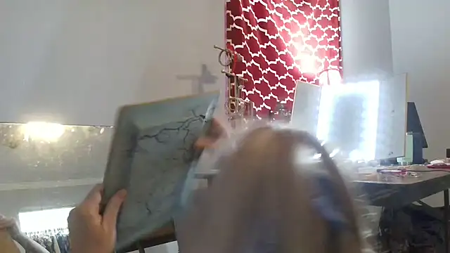 Snapshot of BluEyeGemini333 chatting on 12-21-24, 10:30 BluEyeGemini333 online show from 12-21-24, 10:30