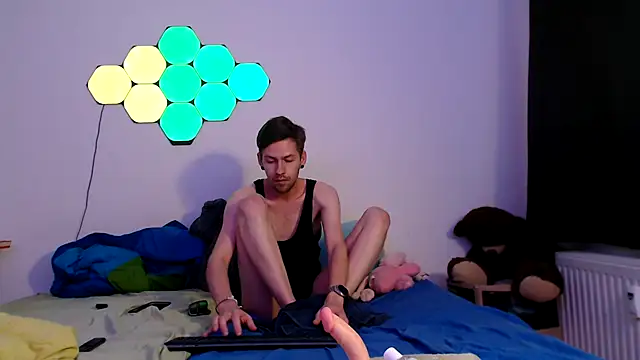 jonny-bisexual online show from 12-16-25, 07:08