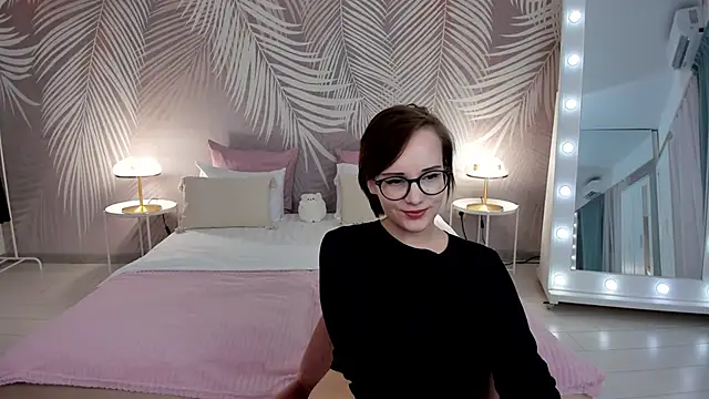 Snapshot of StellaGloww chatting on 02-01-25, 02:56 StellaGloww online show from 02-01-25, 02:56