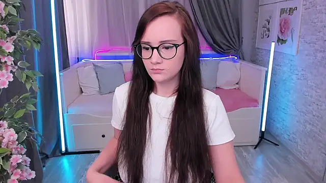 Snapshot of StellaGloww chatting on 09-15-25, 03:12 StellaGloww online show from 09-15-25, 03:12