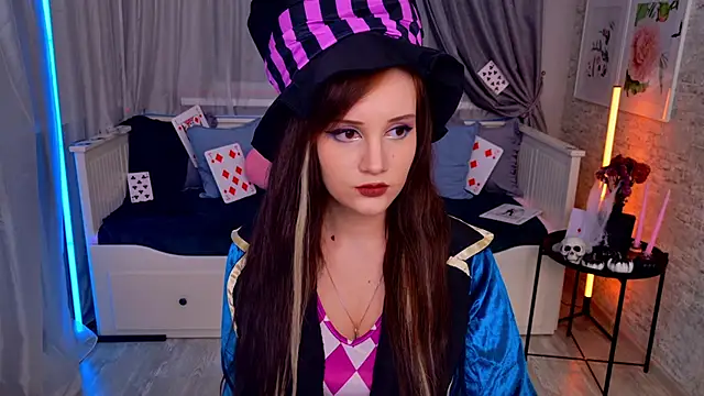 Snapshot of StellaGloww chatting on 10-31-25, 04:19 StellaGloww online show from 10-31-25, 04:19