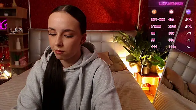 AuroraAksnesss online show from 03-17-25, 12:14