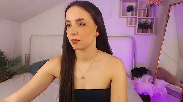 AuroraAksnesss online show from 03-18-25, 05:10