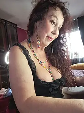 GypsyEsmeralda online show from 04-26-26, 07:17
