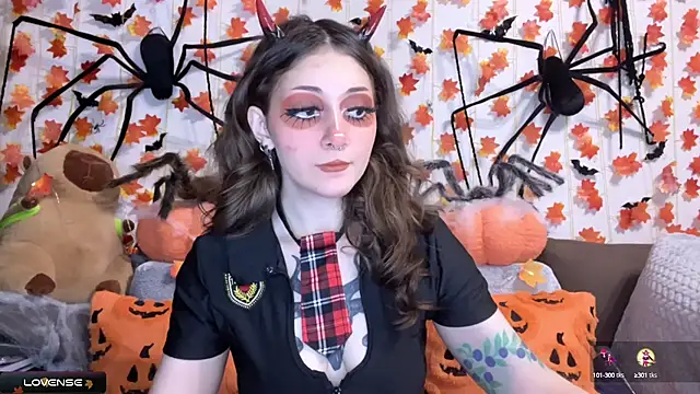 Snapshot of _Devill_Baby chatting on 10-14-25, 05:58 Devill Baby online show from 10-14-25, 05:58