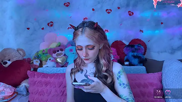 Snapshot of _Devill_Baby chatting on 02-28-26, 08:15 Devill Baby online show from 02-28-26, 08:15