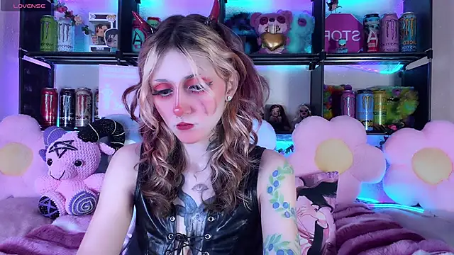 Snapshot of _Devill_Baby chatting on 07-24-26, 08:29 Devill Baby online show from 07-24-26, 08:29
