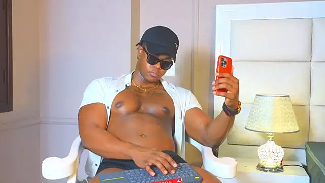 Snapshot of AdonisKnight chatting on 12-16-24, 02:04 AdonisKnight online show from 12-16-24, 02:04