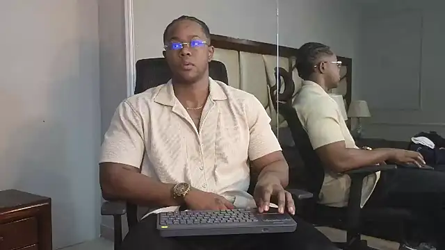 Snapshot of AdonisKnight chatting on 12-27-24, 09:11 AdonisKnight online show from 12-27-24, 09:11