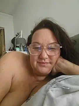 Snapshot of Bekahblows chatting on 01-09-26, 07:22 Bekahblows online show from 01-09-26, 07:22