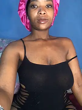 NunuBerry16 online show from 12-15-24, 02:19