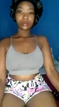 Snapshot of NunuBerry16 chatting on 02-09-25, 01:55 NunuBerry16 online show from 02-09-25, 01:55