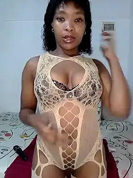 Snapshot of NunuBerry16 chatting on 03-15-25, 08:32 NunuBerry16 online show from 03-15-25, 08:32