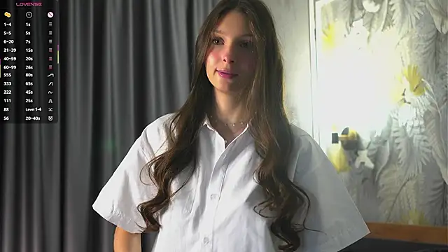 GeorginaCurvin online show from 03-06-26, 01:24